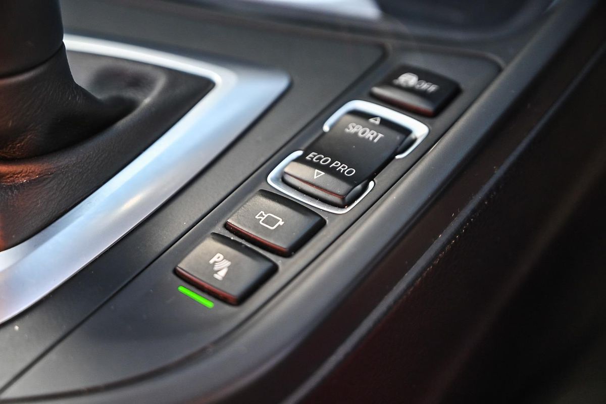2014 BMW 3 Series 320d M Sport F30