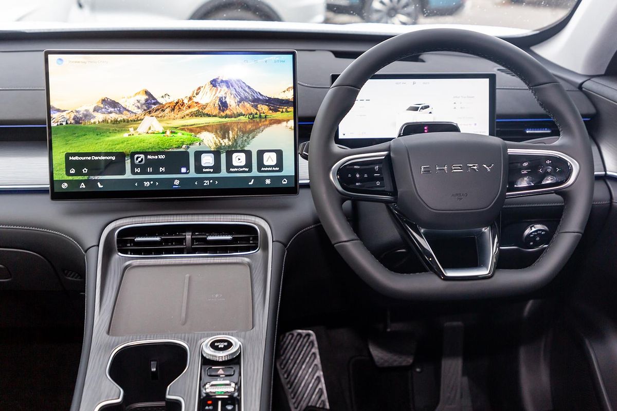 2025 Chery Tiggo 8 Super Hybrid Ultimate T31