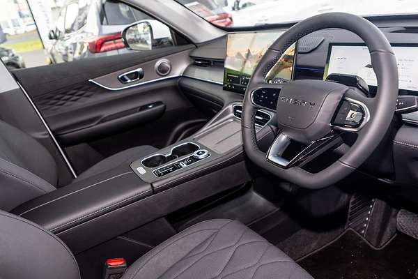 2025 Chery Tiggo 8 Super Hybrid Ultimate T31