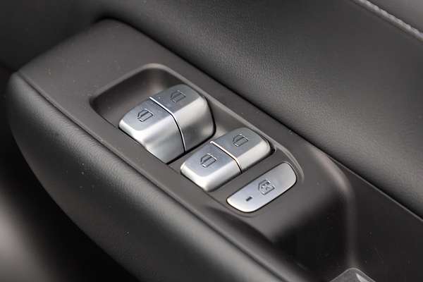 2025 Chery Tiggo 8 Super Hybrid Ultimate T31