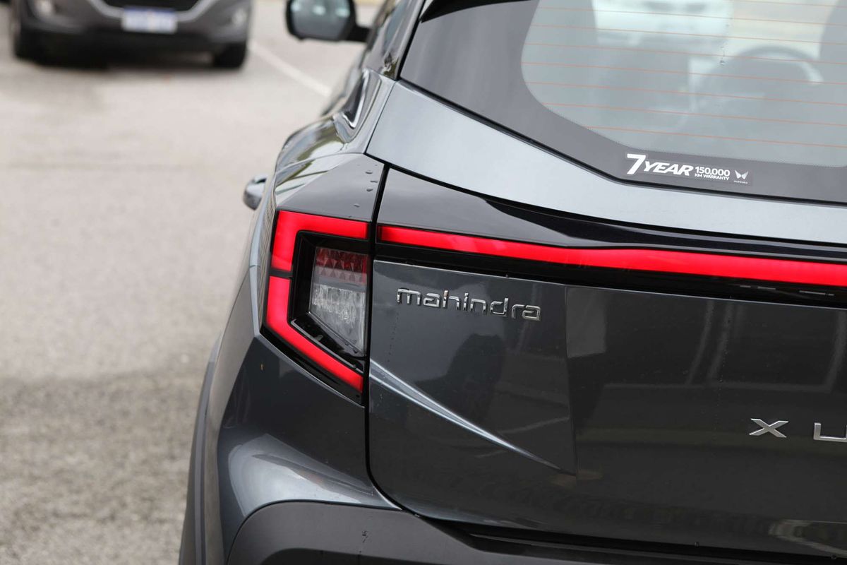 2025 Mahindra XUV 3XO AX5L