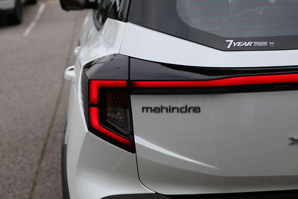 2025 Mahindra XUV 3XO AX5L