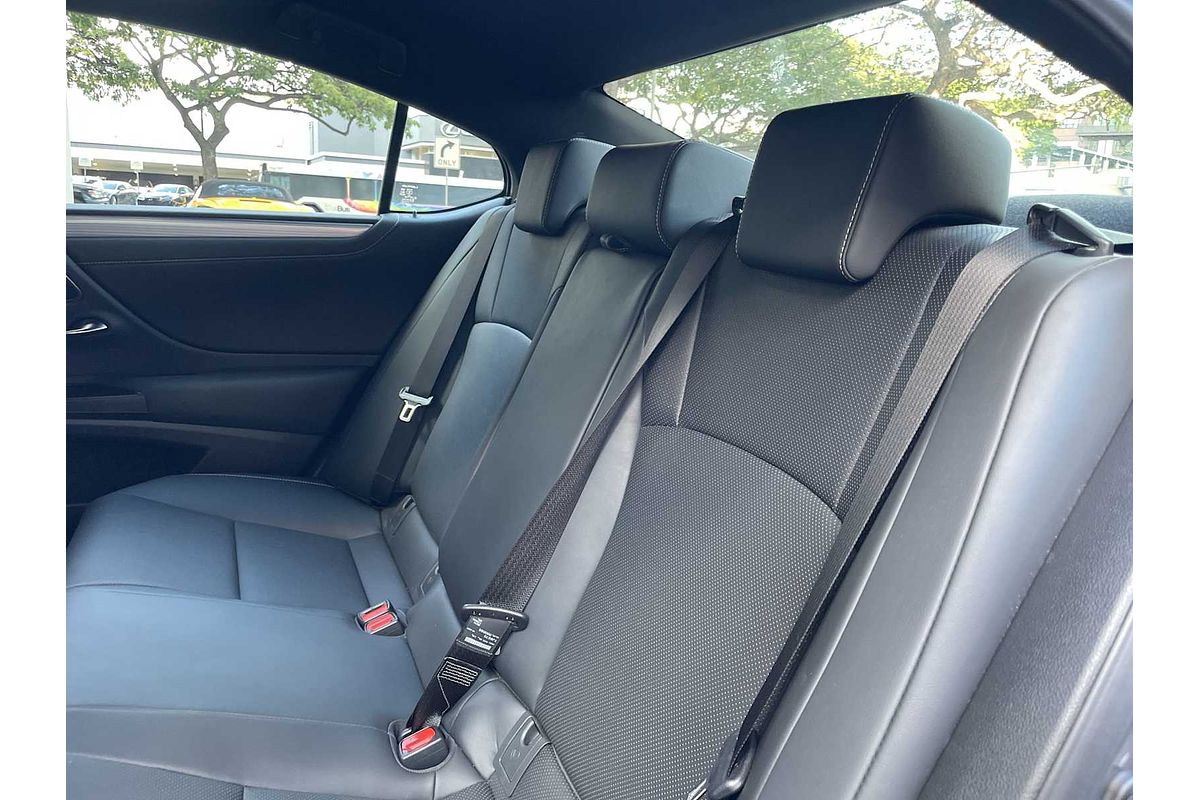 2021 Lexus ES F SPORT