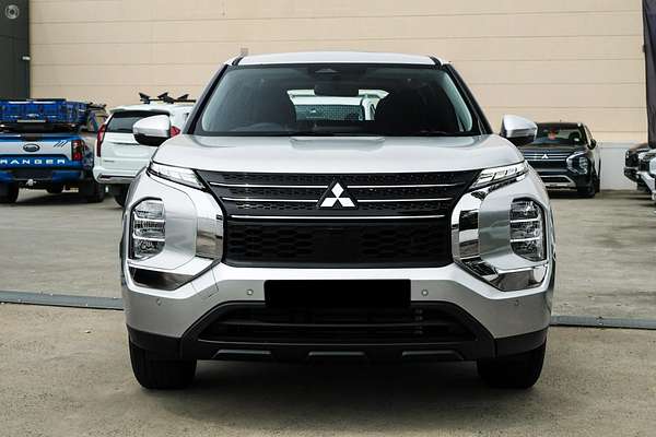2025 Mitsubishi Outlander ES ZM