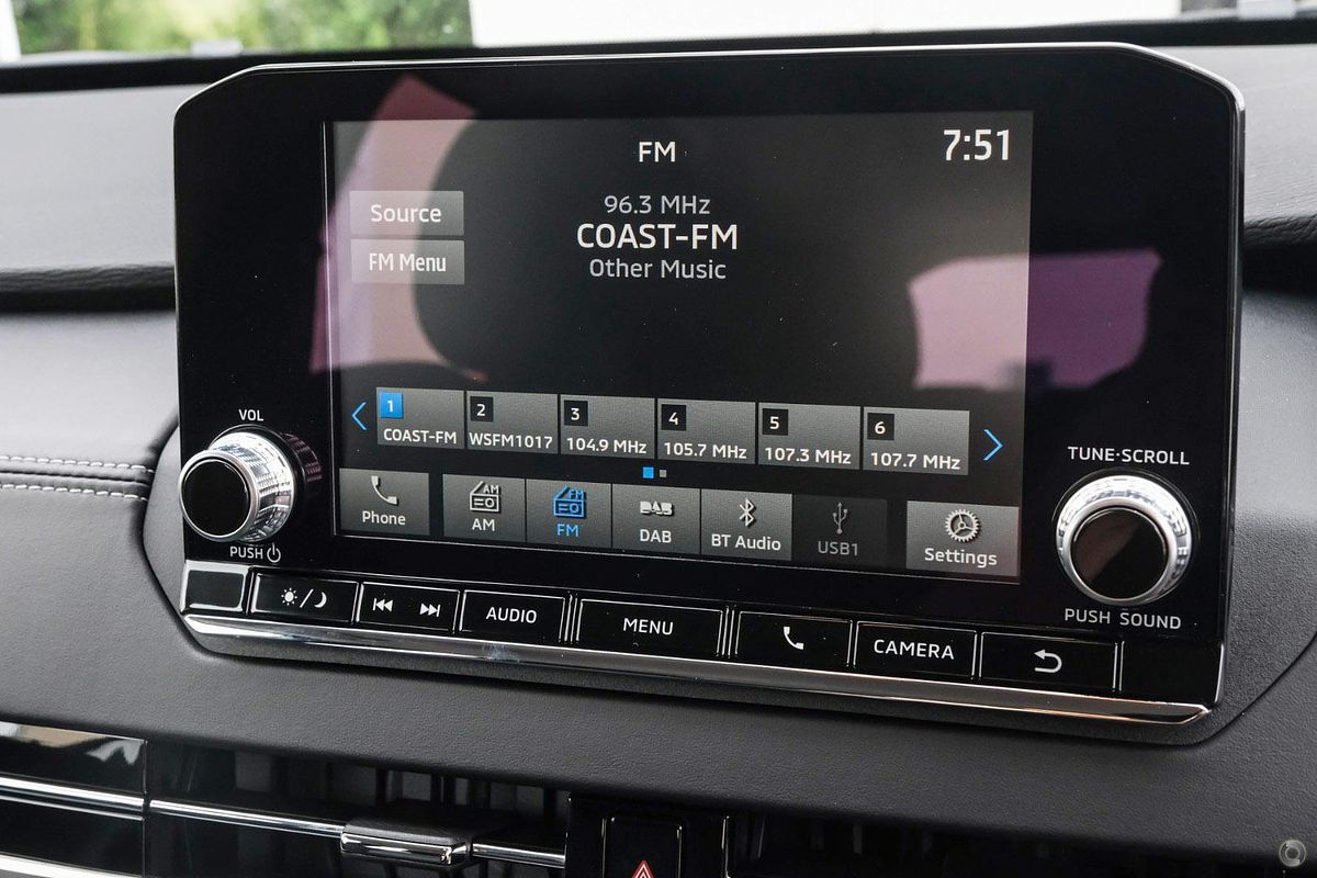 2025 Mitsubishi Outlander ES ZM