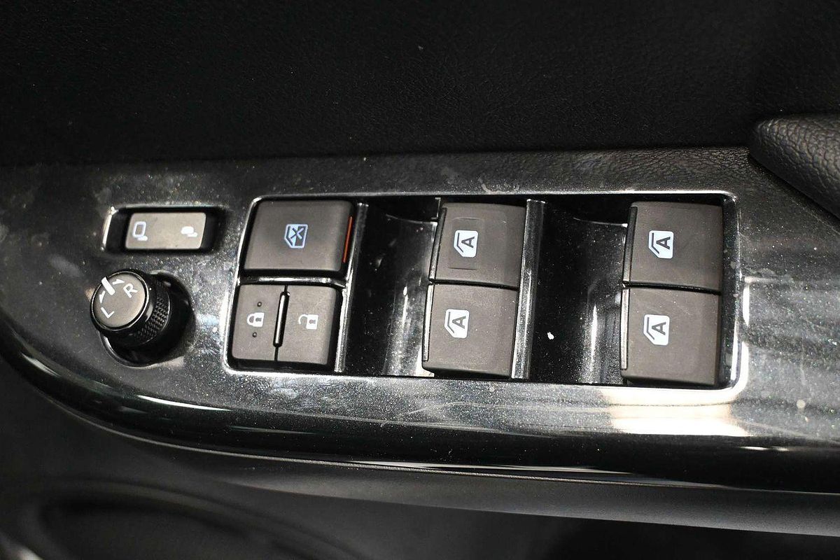 2024 Toyota Hilux Rogue 48V GUN126R 4X4