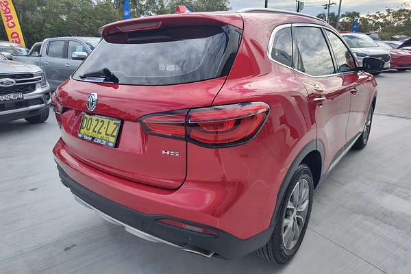 2022 MG HS Vibe SAS23