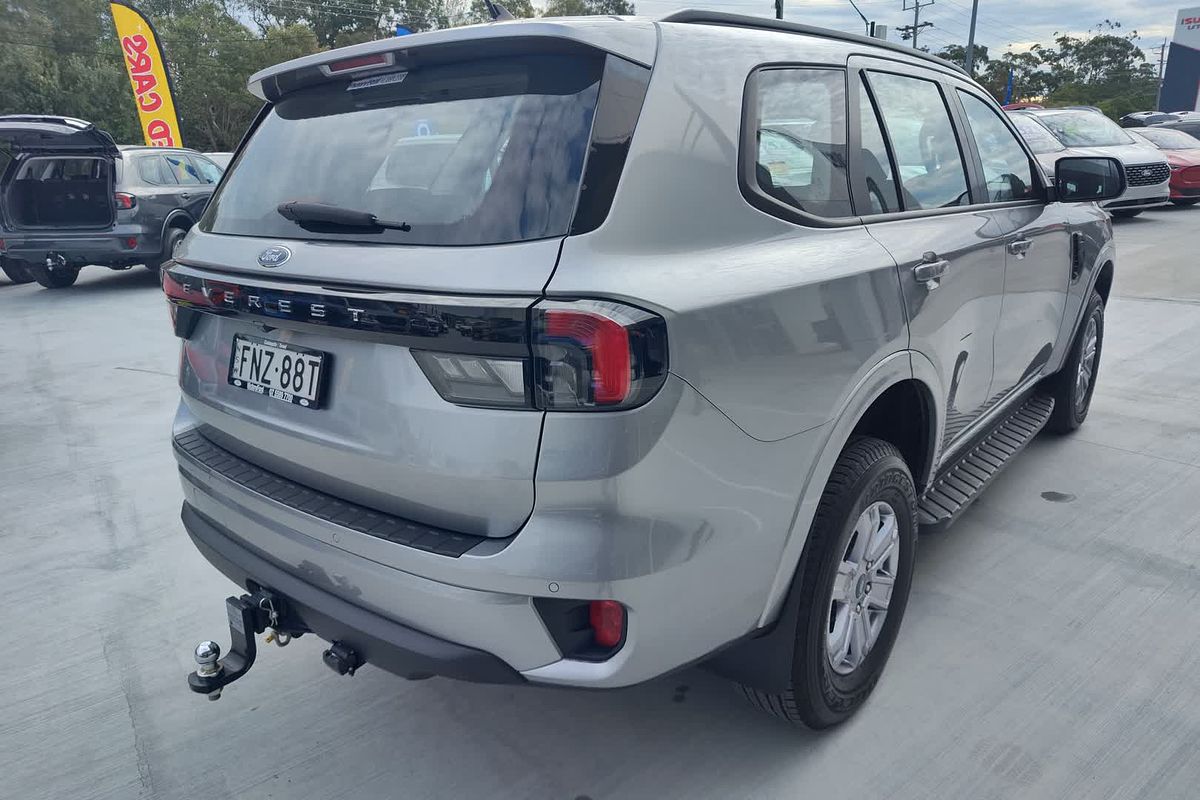 2024 Ford Everest Ambiente 2.0L