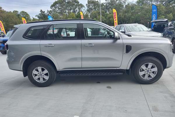 2024 Ford Everest Ambiente 2.0L