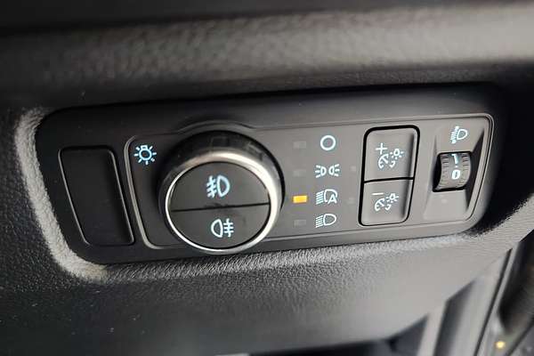 2024 Ford Everest Ambiente 2.0L