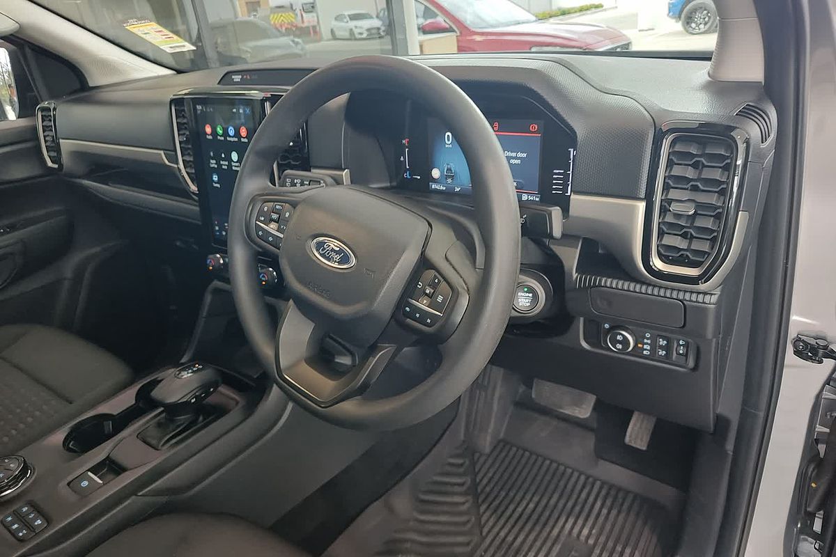 2024 Ford Everest Ambiente 2.0L