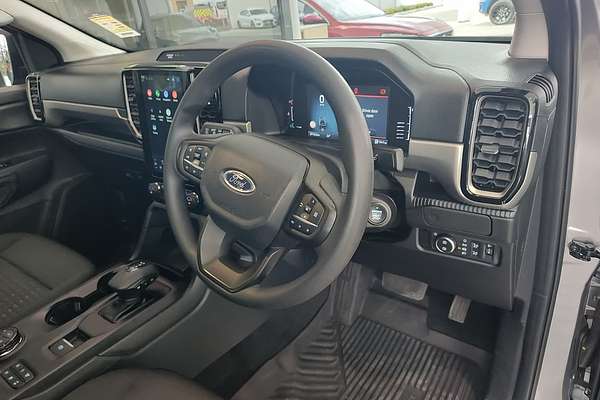 2024 Ford Everest Ambiente 2.0L
