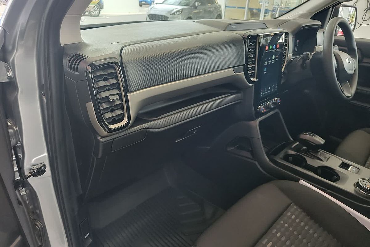 2024 Ford Everest Ambiente 2.0L