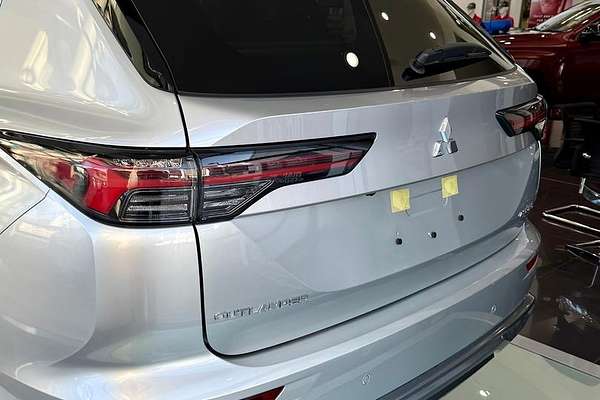 2025 Mitsubishi Outlander Aspire ZM