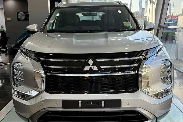 2025 Mitsubishi Outlander Aspire ZM