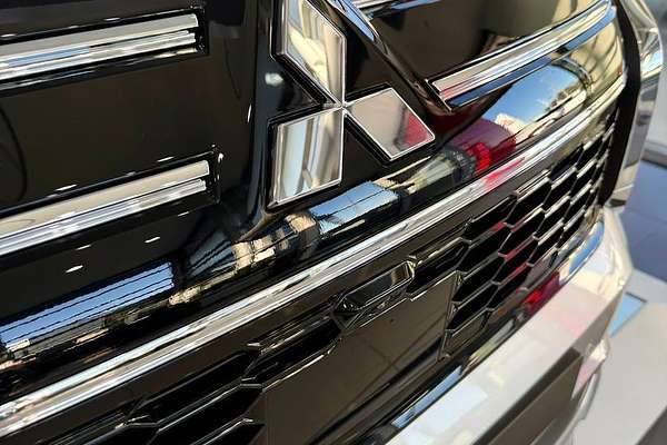 2025 Mitsubishi Outlander Aspire ZM