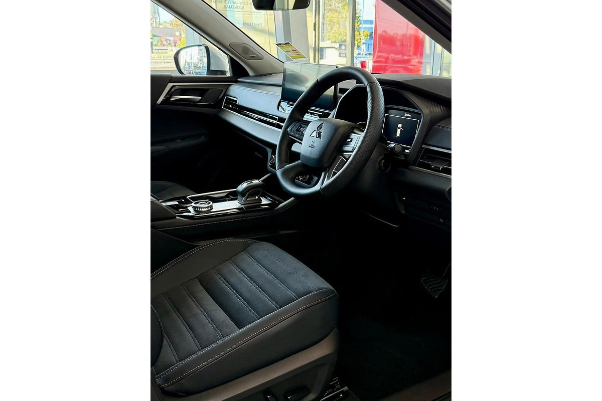 2025 Mitsubishi Outlander Aspire ZM