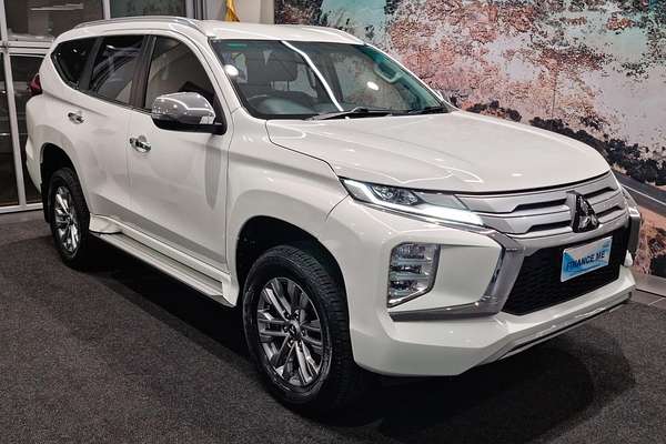 2024 Mitsubishi Pajero Sport GLX QF