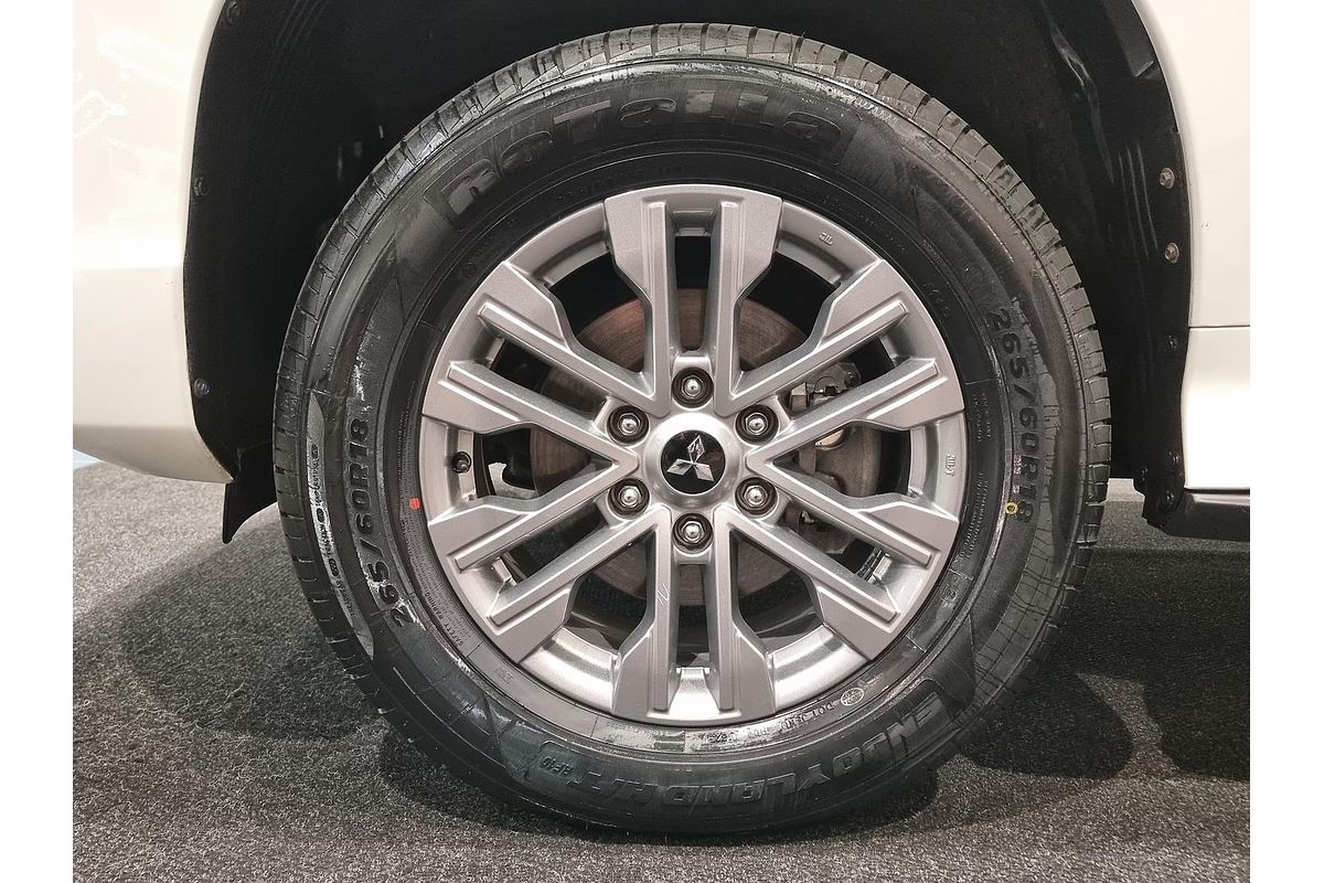 2024 Mitsubishi Pajero Sport GLX QF