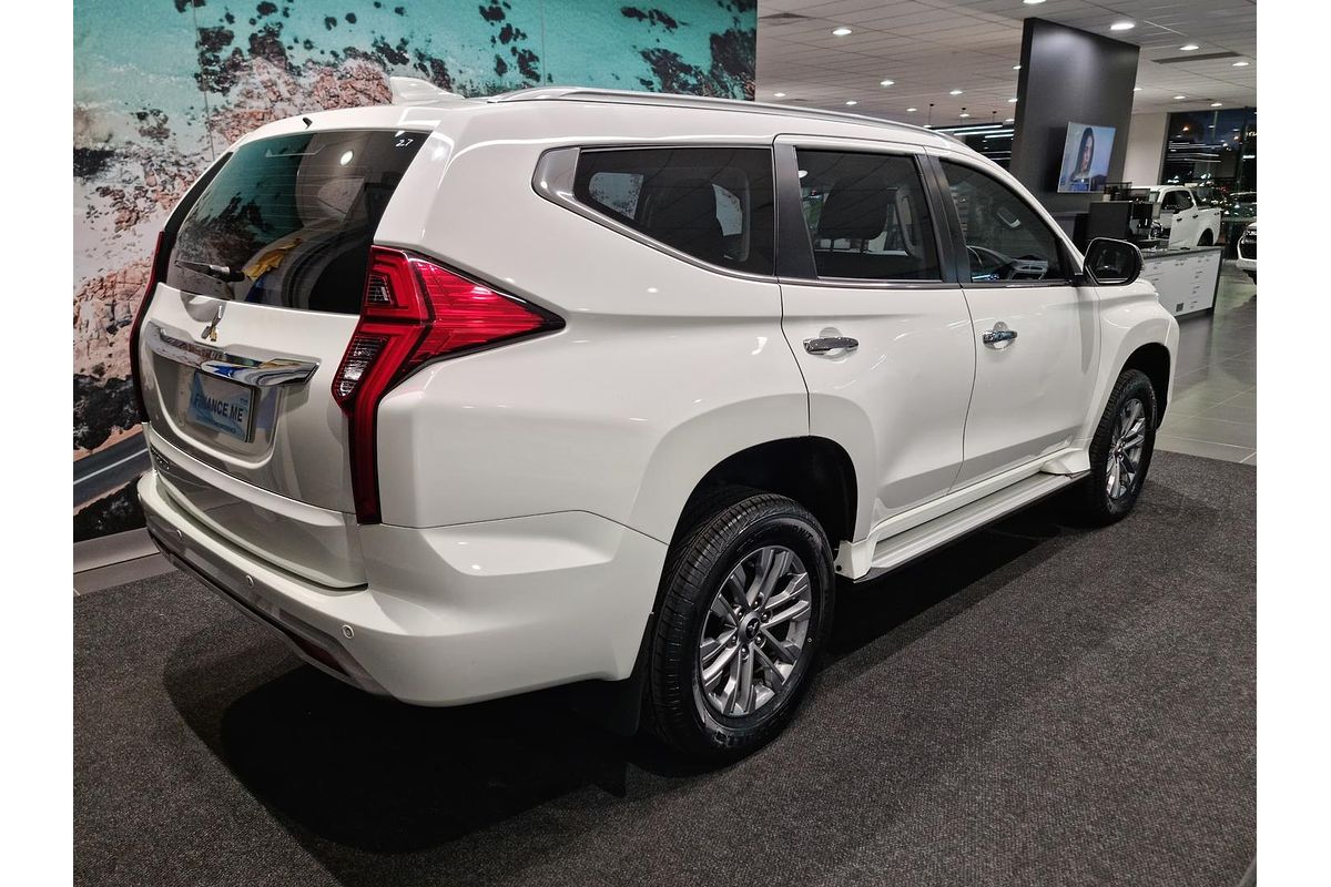 2024 Mitsubishi Pajero Sport GLX QF
