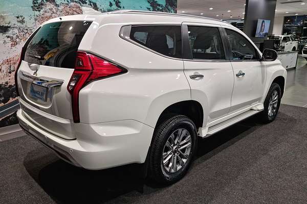 2024 Mitsubishi Pajero Sport GLX QF