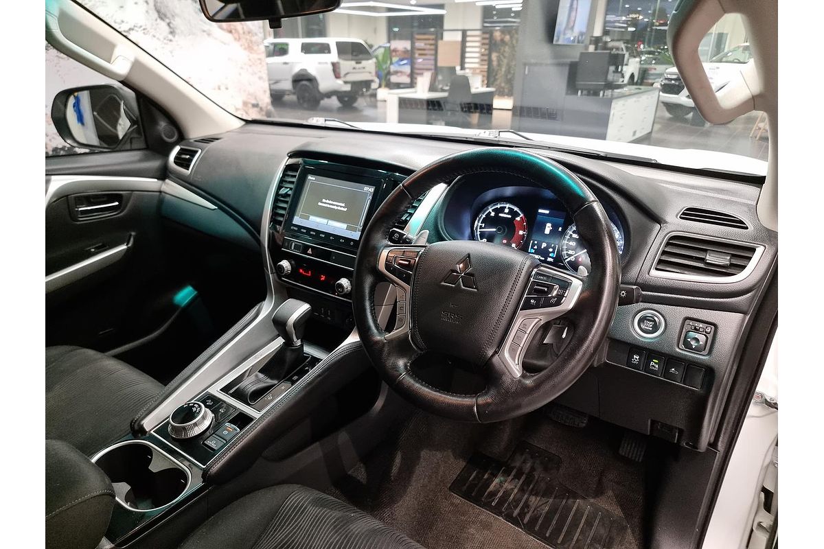 2024 Mitsubishi Pajero Sport GLX QF