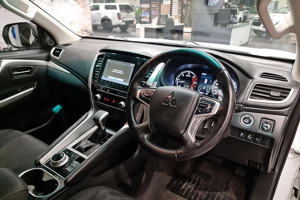 2024 Mitsubishi Pajero Sport GLX QF