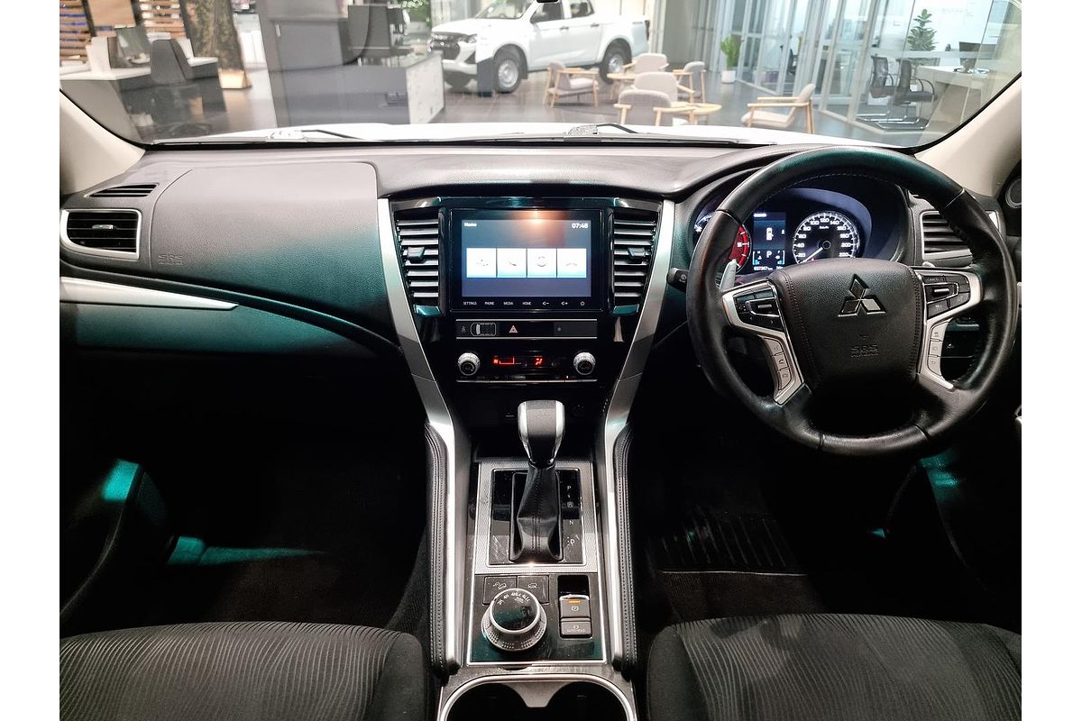 2024 Mitsubishi Pajero Sport GLX QF