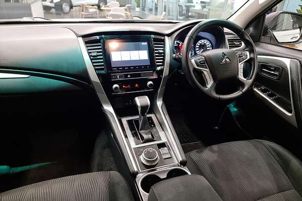 2024 Mitsubishi Pajero Sport GLX QF