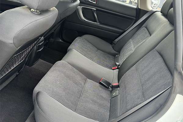 2004 Subaru Outback 3GEN