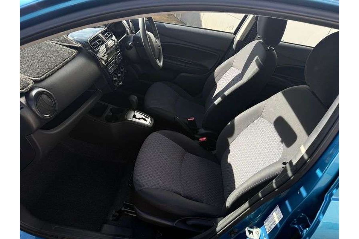 2016 Mitsubishi Mirage ES LA