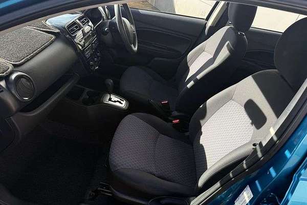 2016 Mitsubishi Mirage ES LA
