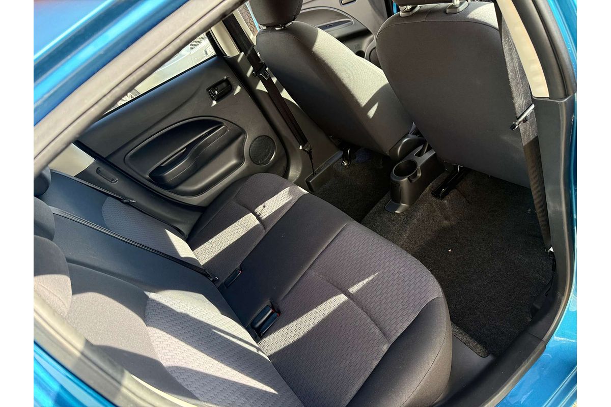 2016 Mitsubishi Mirage ES LA