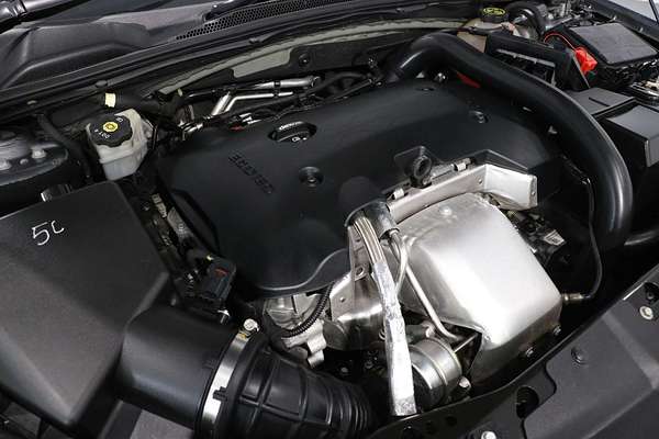 2020 Holden Commodore LT ZB
