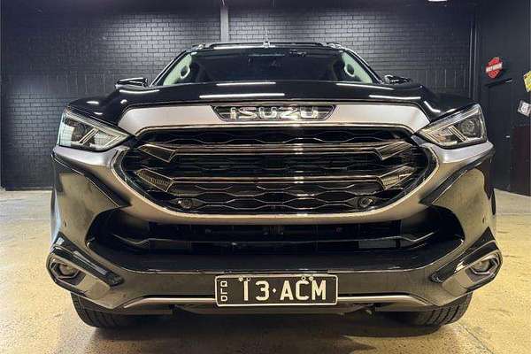 2023 Isuzu MU-X LS-T