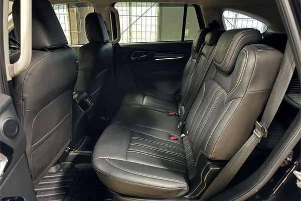2023 Isuzu MU-X LS-T