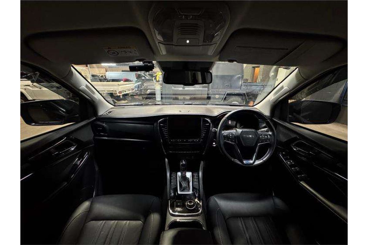 2023 Isuzu MU-X LS-T