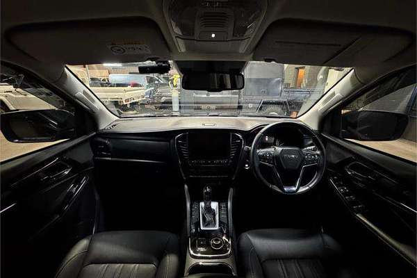 2023 Isuzu MU-X LS-T