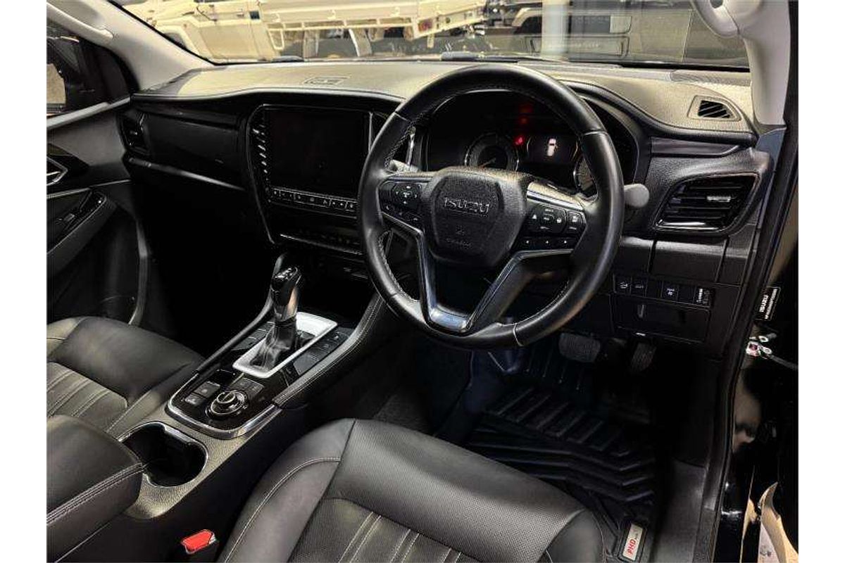 2023 Isuzu MU-X LS-T