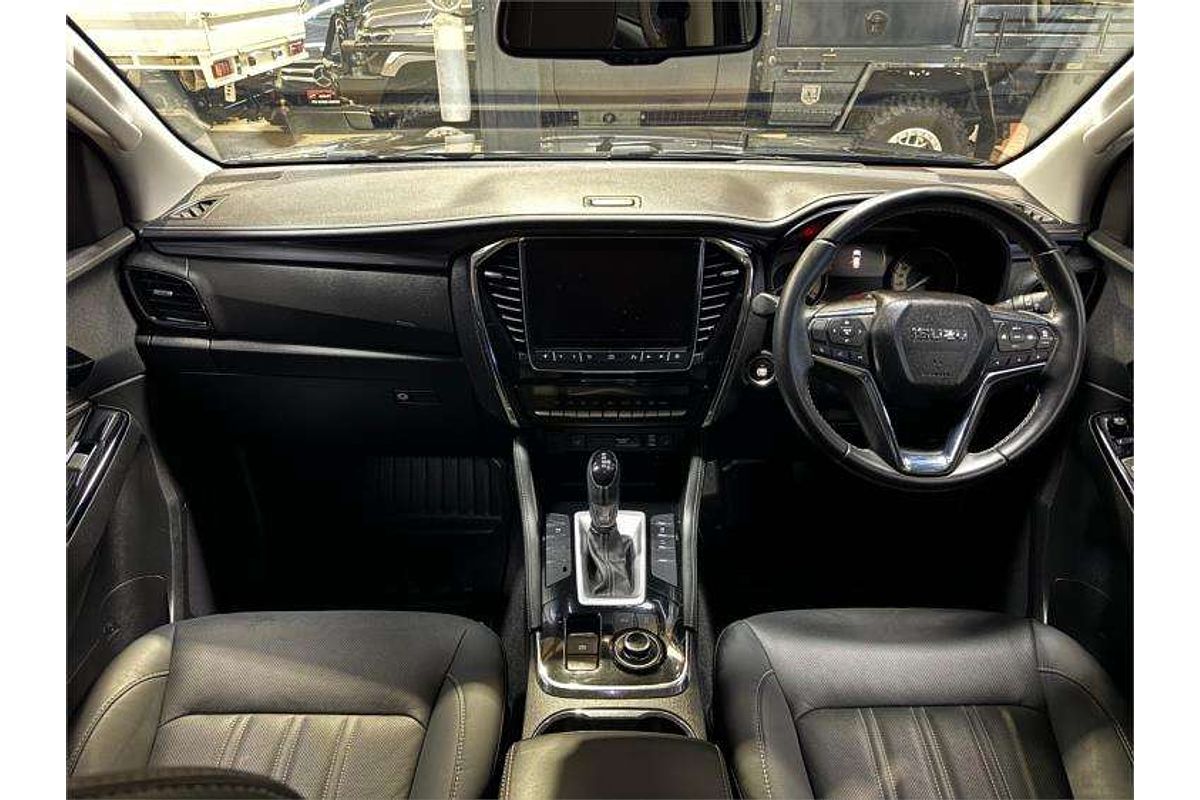 2023 Isuzu MU-X LS-T