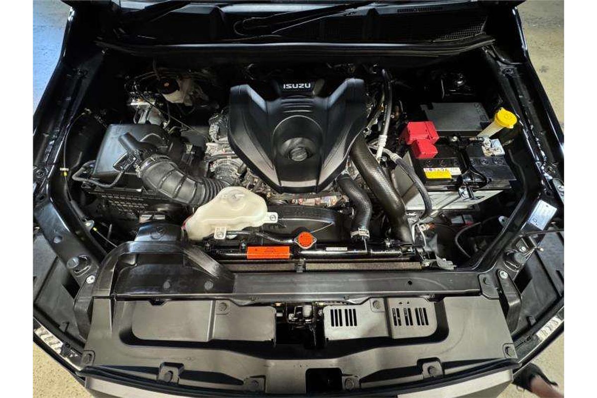 2023 Isuzu MU-X LS-T