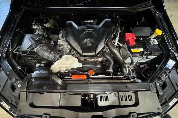 2023 Isuzu MU-X LS-T