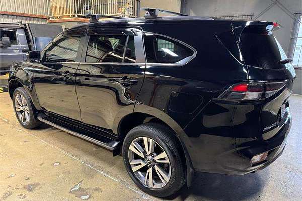 2023 Isuzu MU-X LS-T