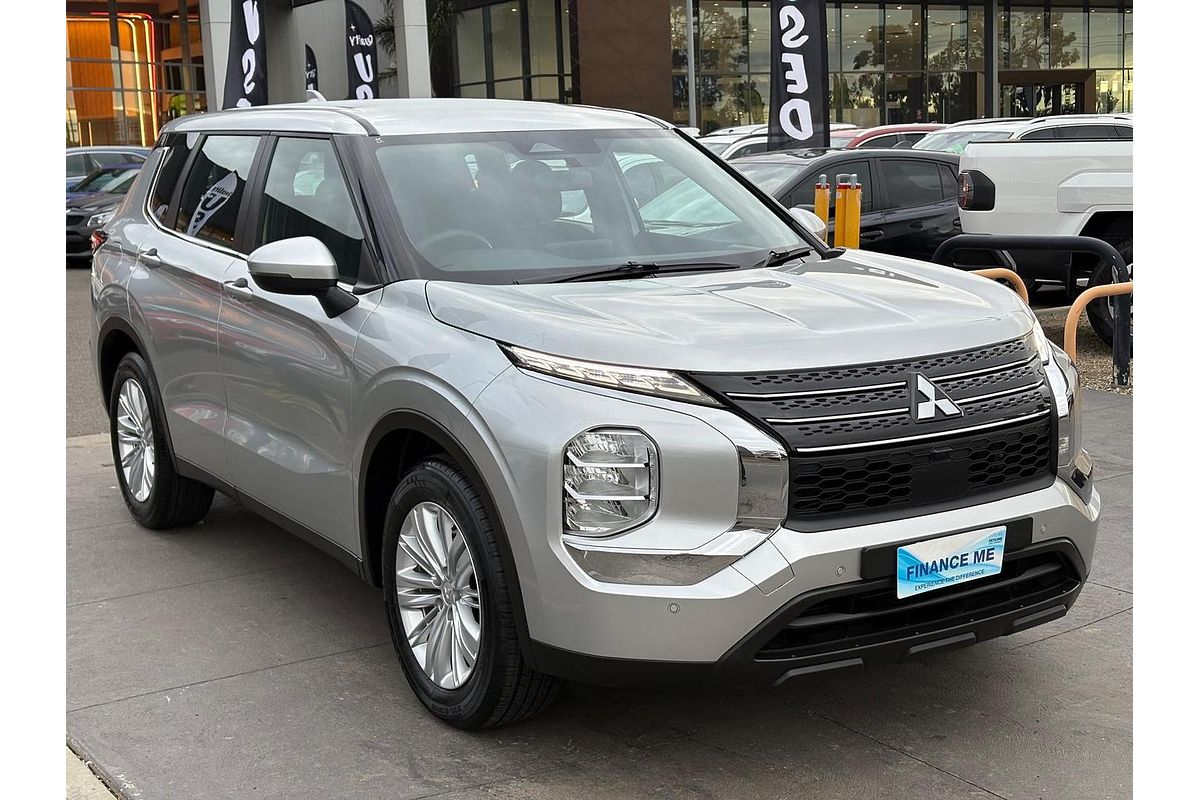 2024 Mitsubishi Outlander ES ZM