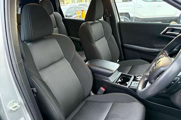 2024 Mitsubishi Outlander ES ZM