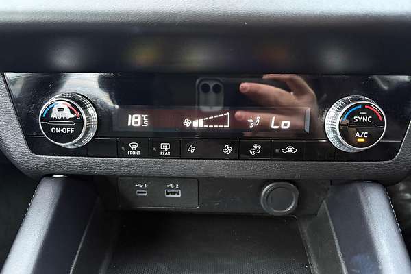 2024 Mitsubishi Outlander ES ZM