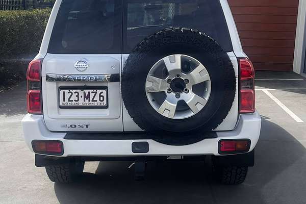 2012 Nissan Patrol ST GU 8