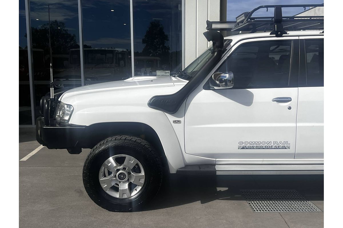 2012 Nissan Patrol ST GU 8