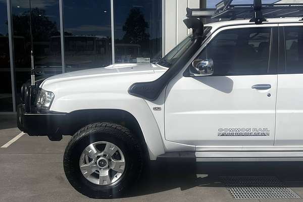 2012 Nissan Patrol ST GU 8