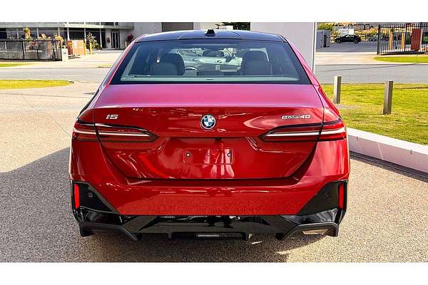 2025 BMW i5 eDrive40 M Sport G60